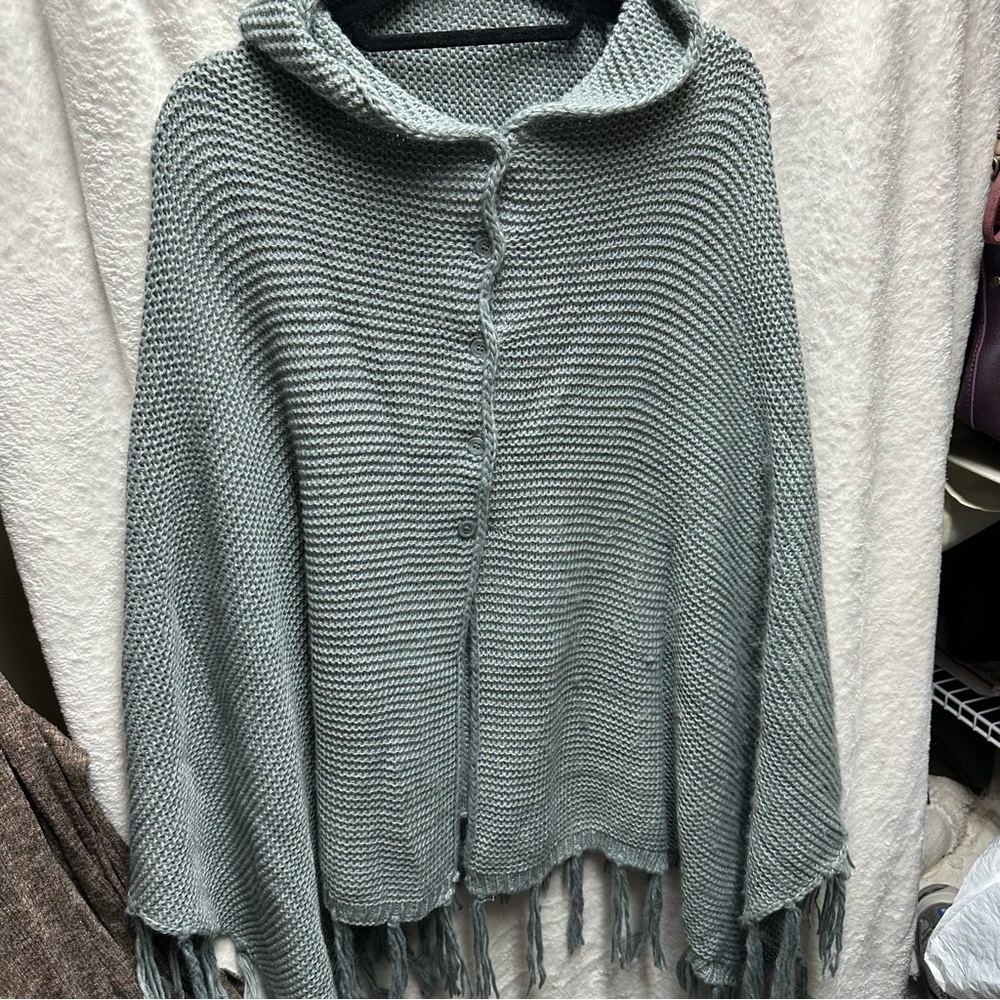 Like new LuLaRoe Mimi Shawl Sweater wrap